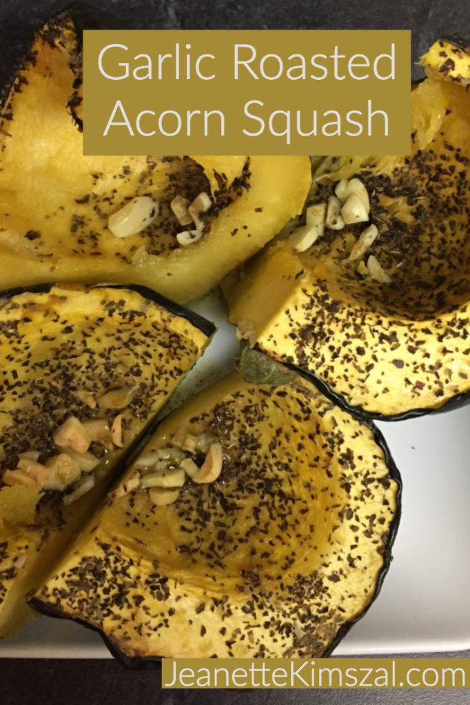 Garlic Roasted Acorn Squash – The Mommies Reviews